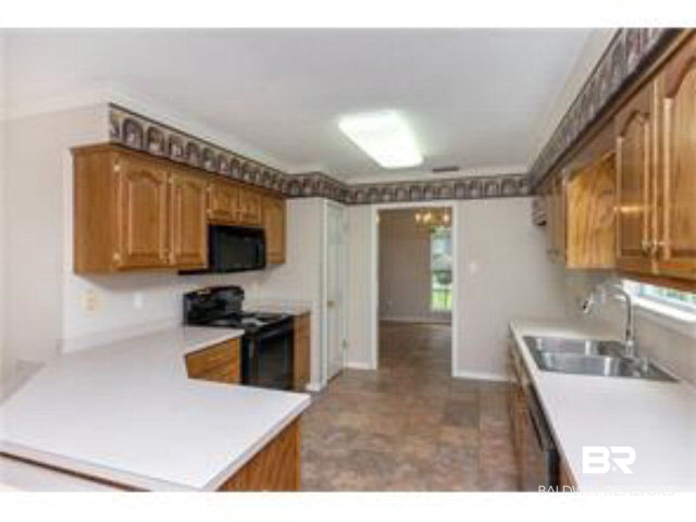 811 Wesley Avenue Mobile, AL 36609 - Photo 7 of 21