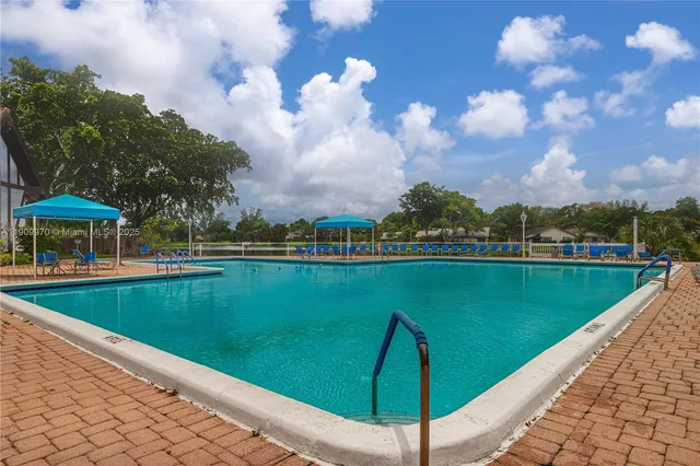 $1,650 | 3760 Inverrary Drive, Unit 3G, Lauderhill, FL 33319