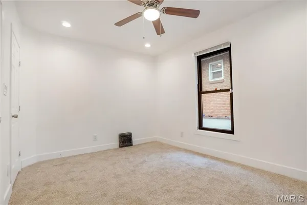 $89,000 | 5444 Janet Avenue, Jennings, MO 63136