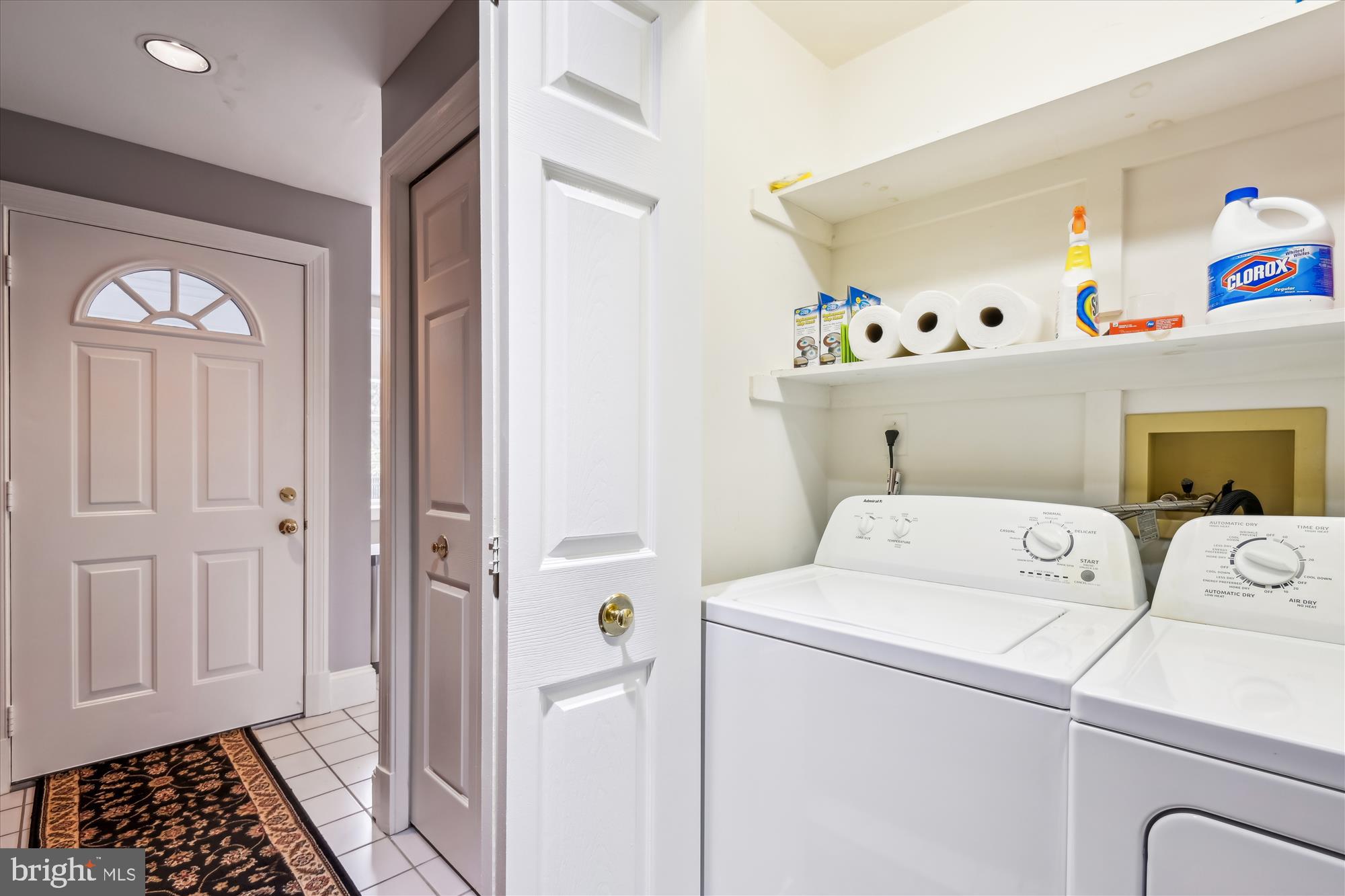 4220 North Charles Street Baltimore, MD 21218 - Photo 27 of 30 a utility room with dryer and washer