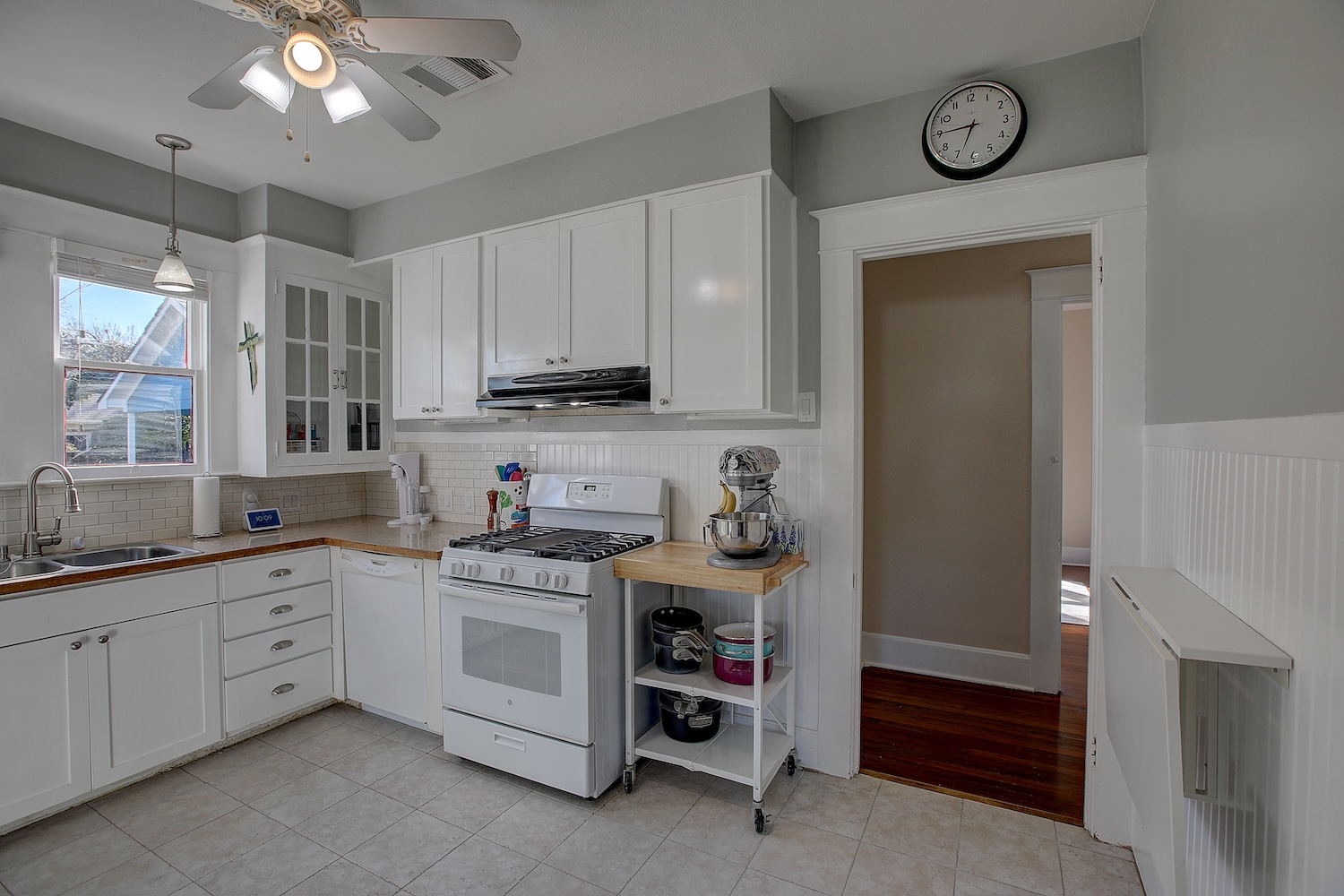 1305 South Elm Street Georgetown, TX 78626 - Photo 13 of 35