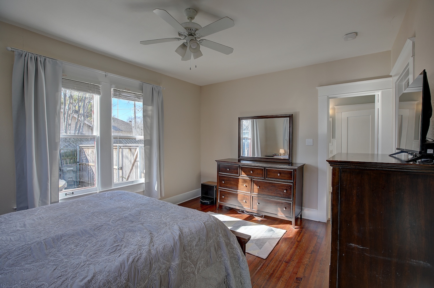 1305 South Elm Street Georgetown, TX 78626 - Photo 20 of 35