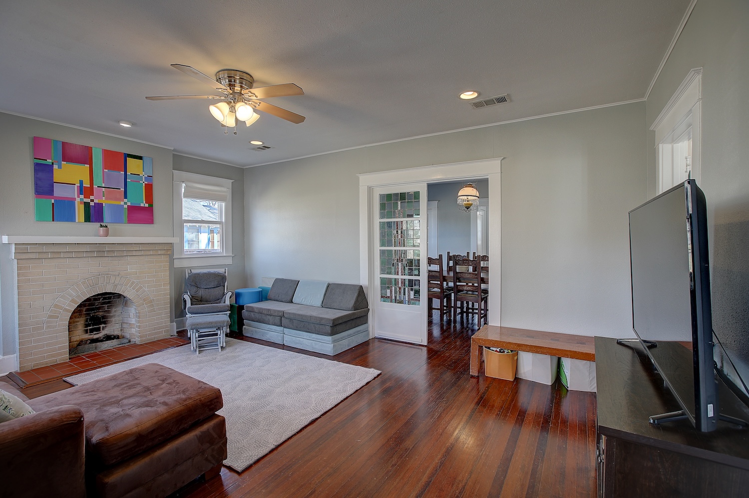1305 South Elm Street Georgetown, TX 78626 - Photo 4 of 35 Gorgeous long leaf pine flooring throughout. Fresh and ready for new owners