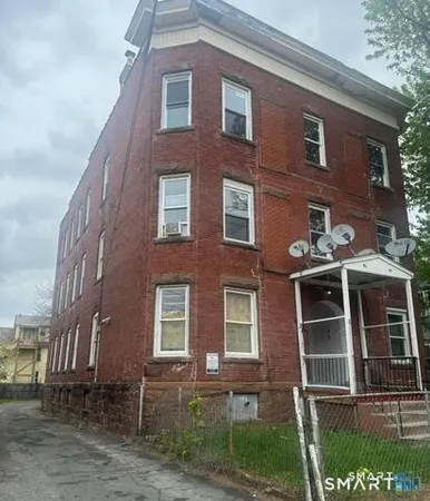 $1,350 | 46 Bond Street, Unit 1, Hartford, CT 06114
