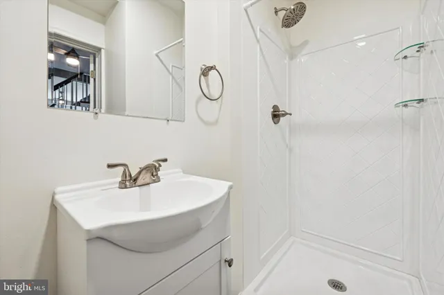 $3,400 | 4119 Cresson Street, Philadelphia, PA 19127