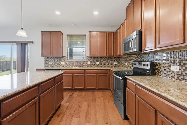 $390,000 | 6704 Ondantra Bend, Austin, TX 78744