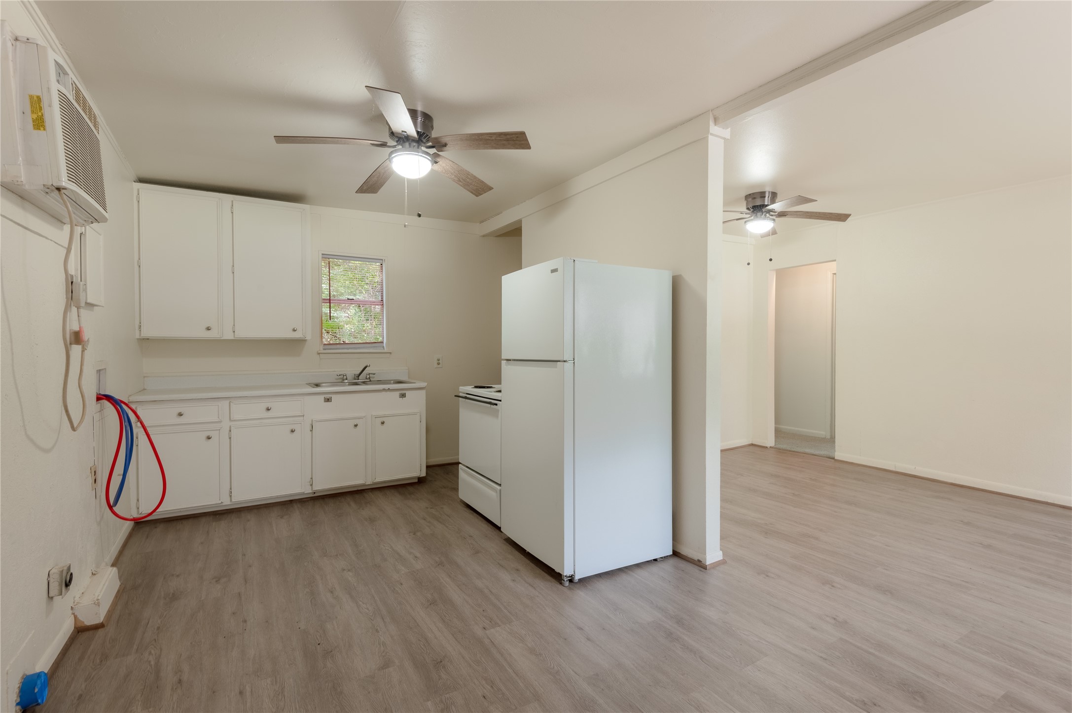 712 Cline Street, Unit D Huntsville, TX 77340 - Photo 7 of 21