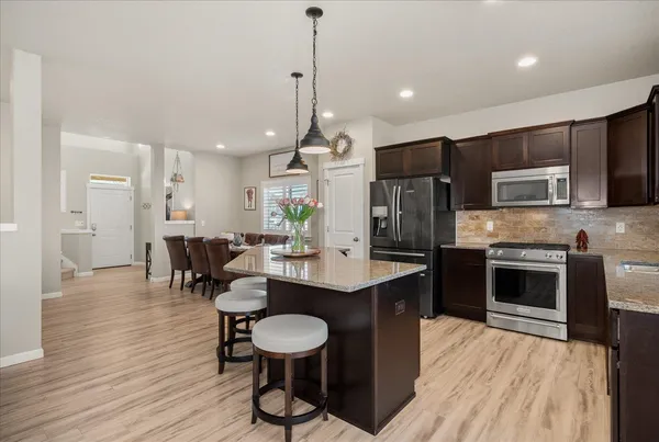 $539,900 | 5433 South Ravencrest Drive, Spokane, WA 99224