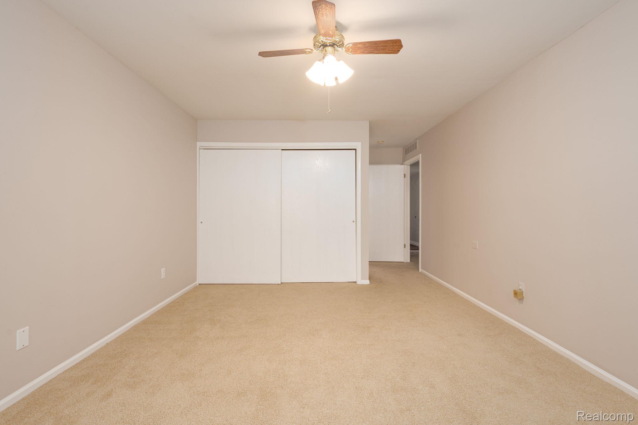 936 Wexford Way Rochester, MI 48307 - Photo 30 of 35 32-web-or-mls-interiors 25.jpg