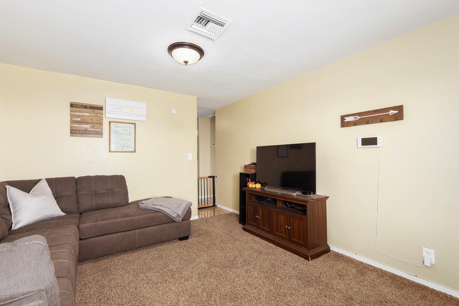 6801 South Craycroft Road Tucson, AZ 85756 - Photo 6 of 25