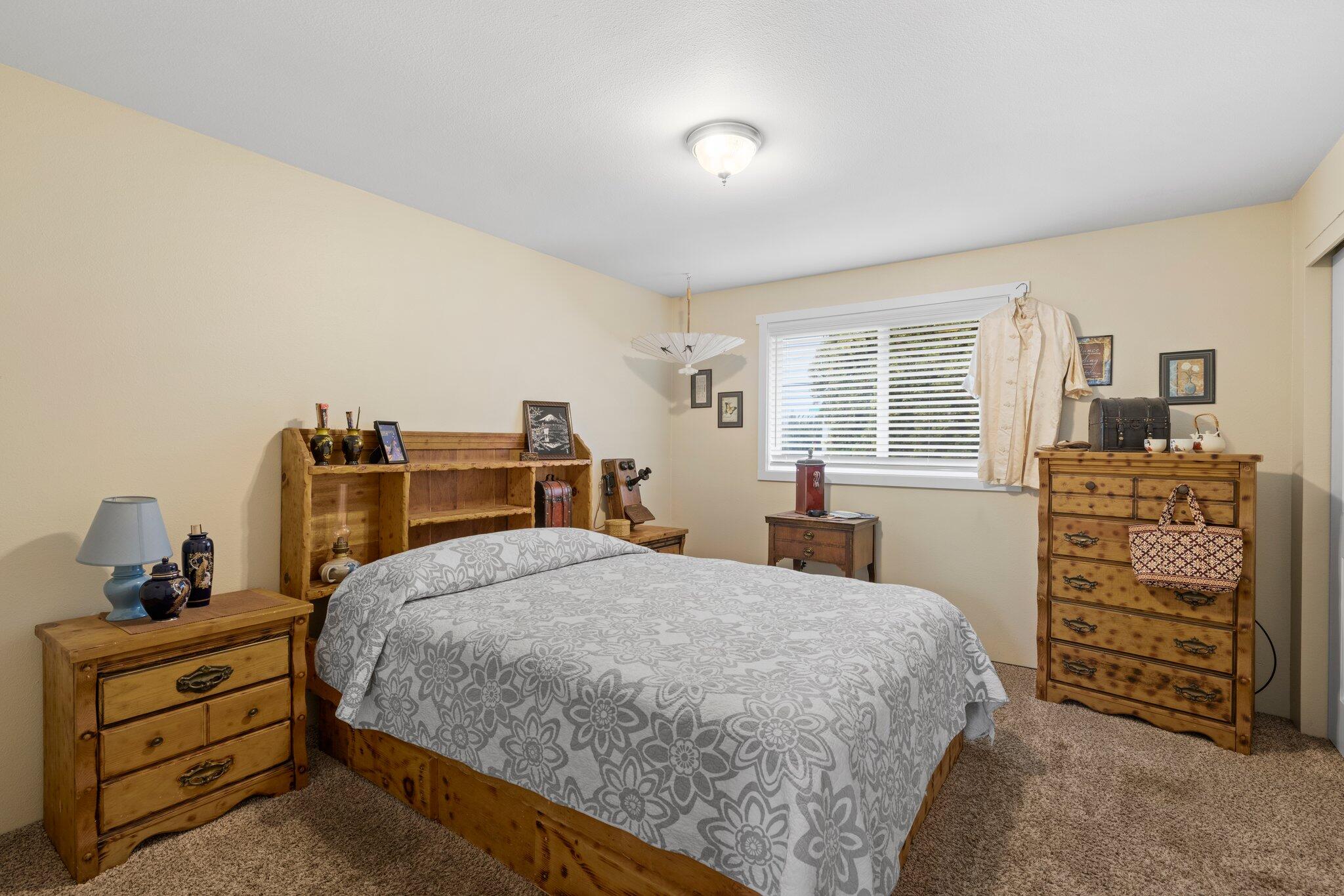 2501 Roberts Road Medford, OR 97504 - Photo 25 of 31 25-web-or-mls-WCI_7068