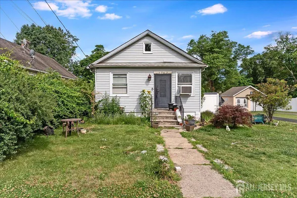$349,000 | 1762 West 5th Street, Piscataway, NJ 08854