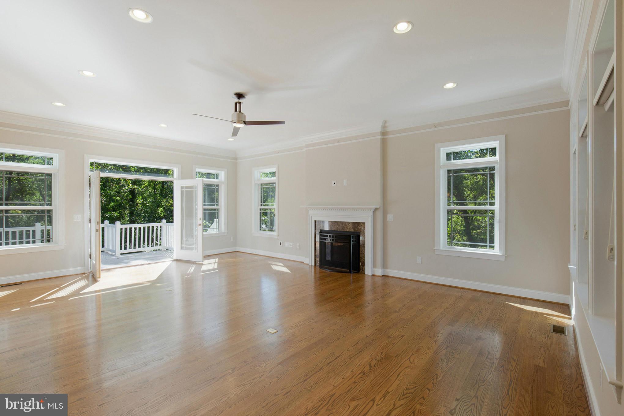 45261 Daniels Road Hollywood, MD 20636 - Photo 5 of 30 Family Room