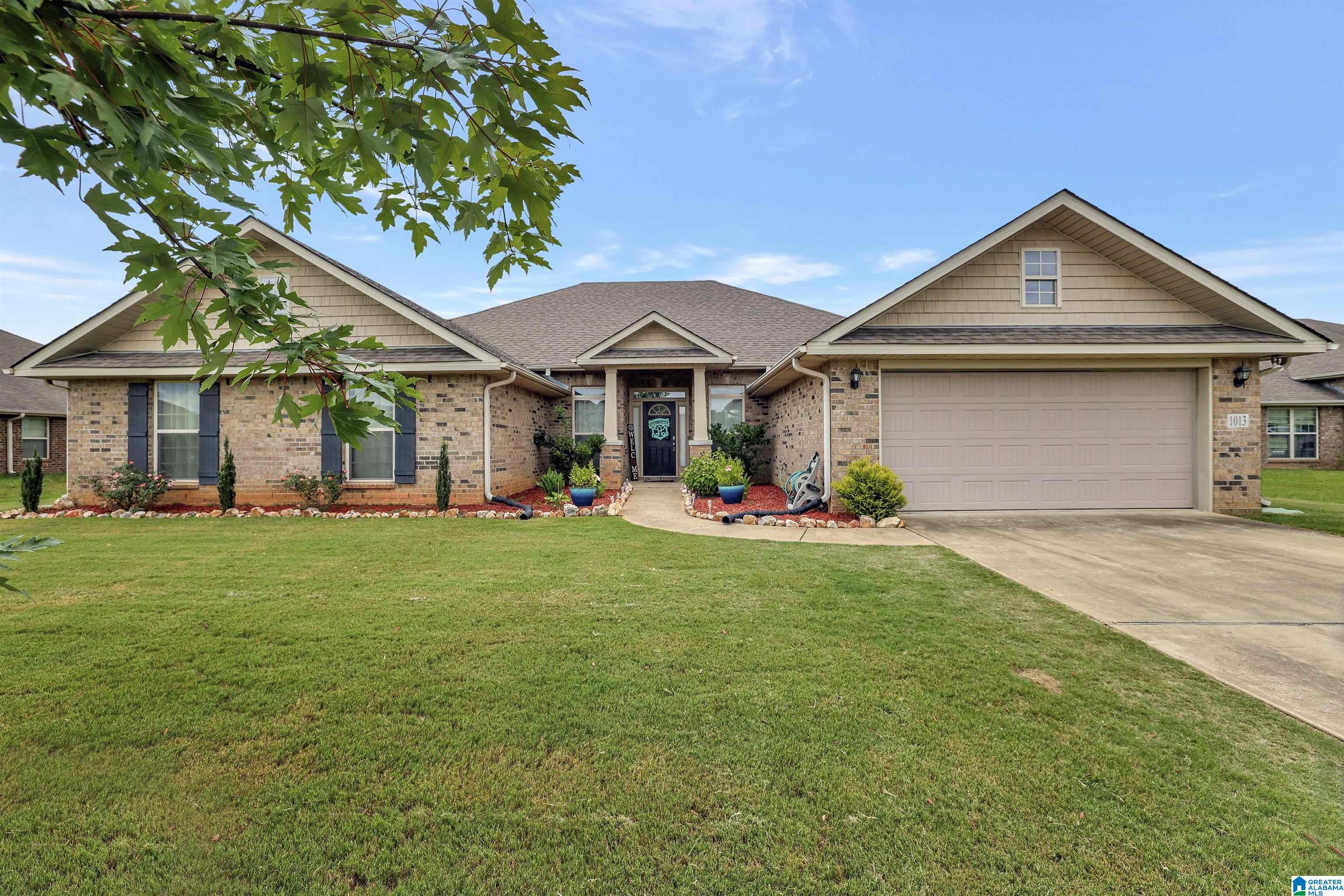 1013 Conner Circle Alabaster, AL 35007 - Photo 1 of 31