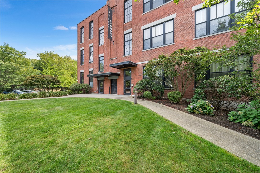 685 Social Street, Unit 308 Woonsocket, RI 02895 - Photo 2 of 27