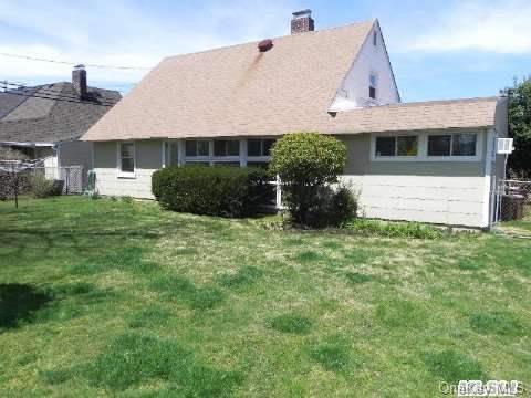 39 Silversmith Lane Levittown, NY 11756 - Photo 1 of 1
