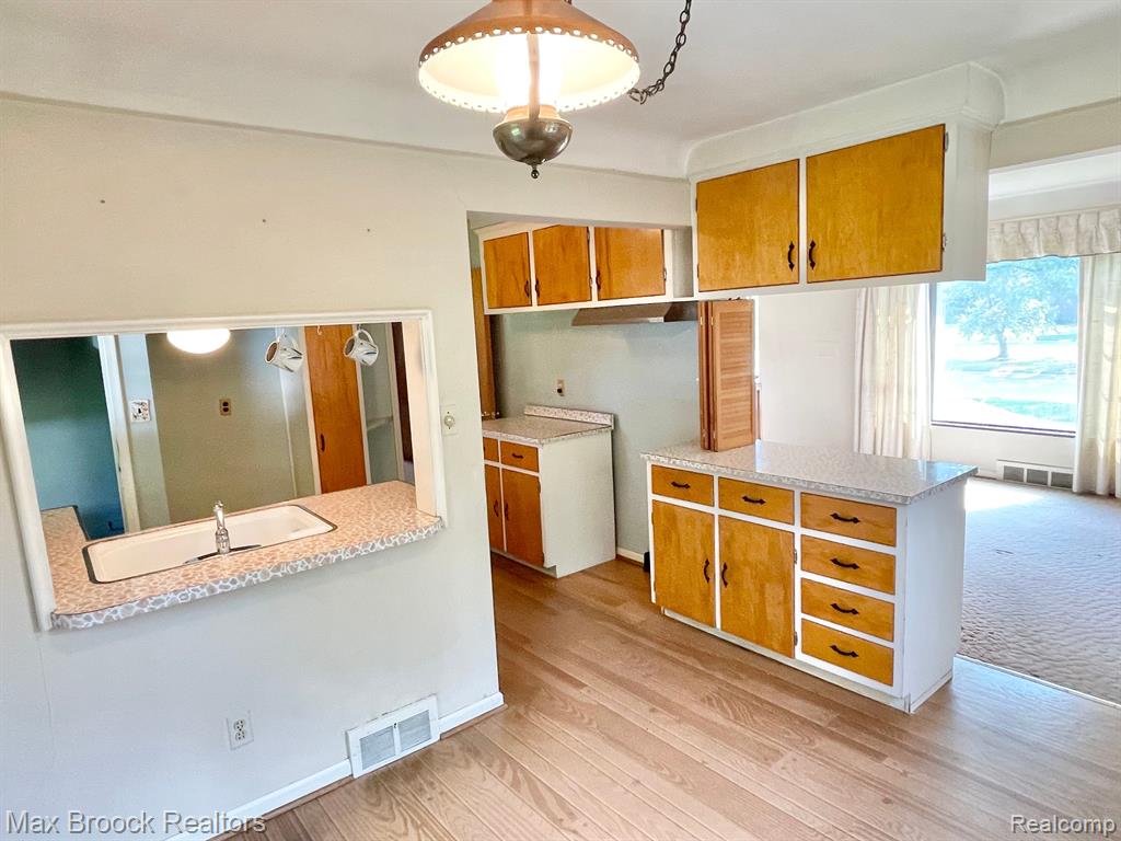 773 Coolidge Road Birmingham, MI 48009 - Photo 8 of 17
