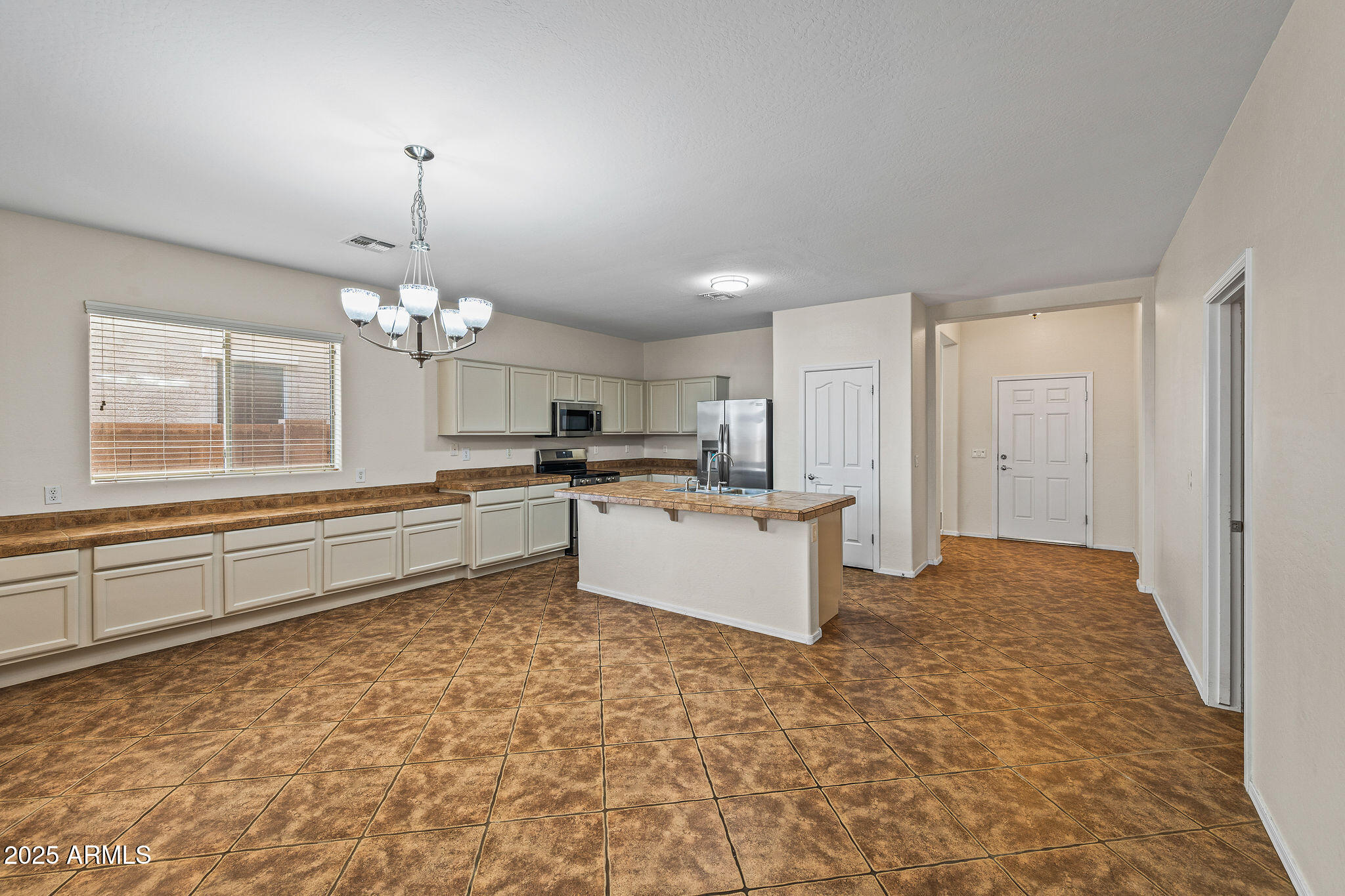 45305 Miramar Road Maricopa, AZ 85139 - Photo 12 of 57 45305WMiramarRd-12