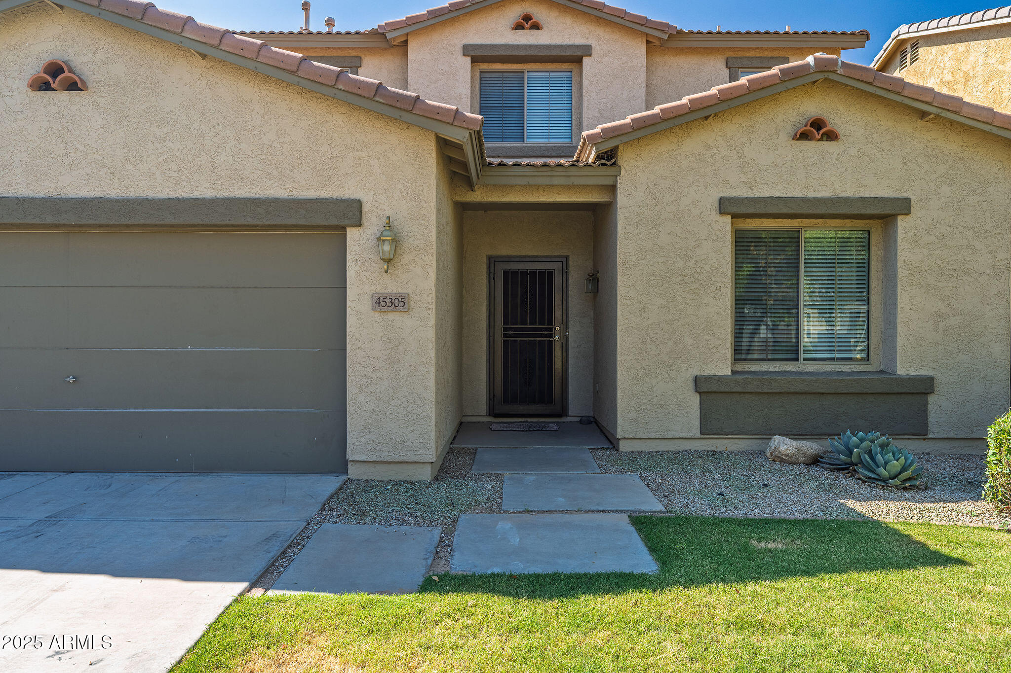 45305 Miramar Road Maricopa, AZ 85139 - Photo 4 of 57 45305WMiramarRd-4