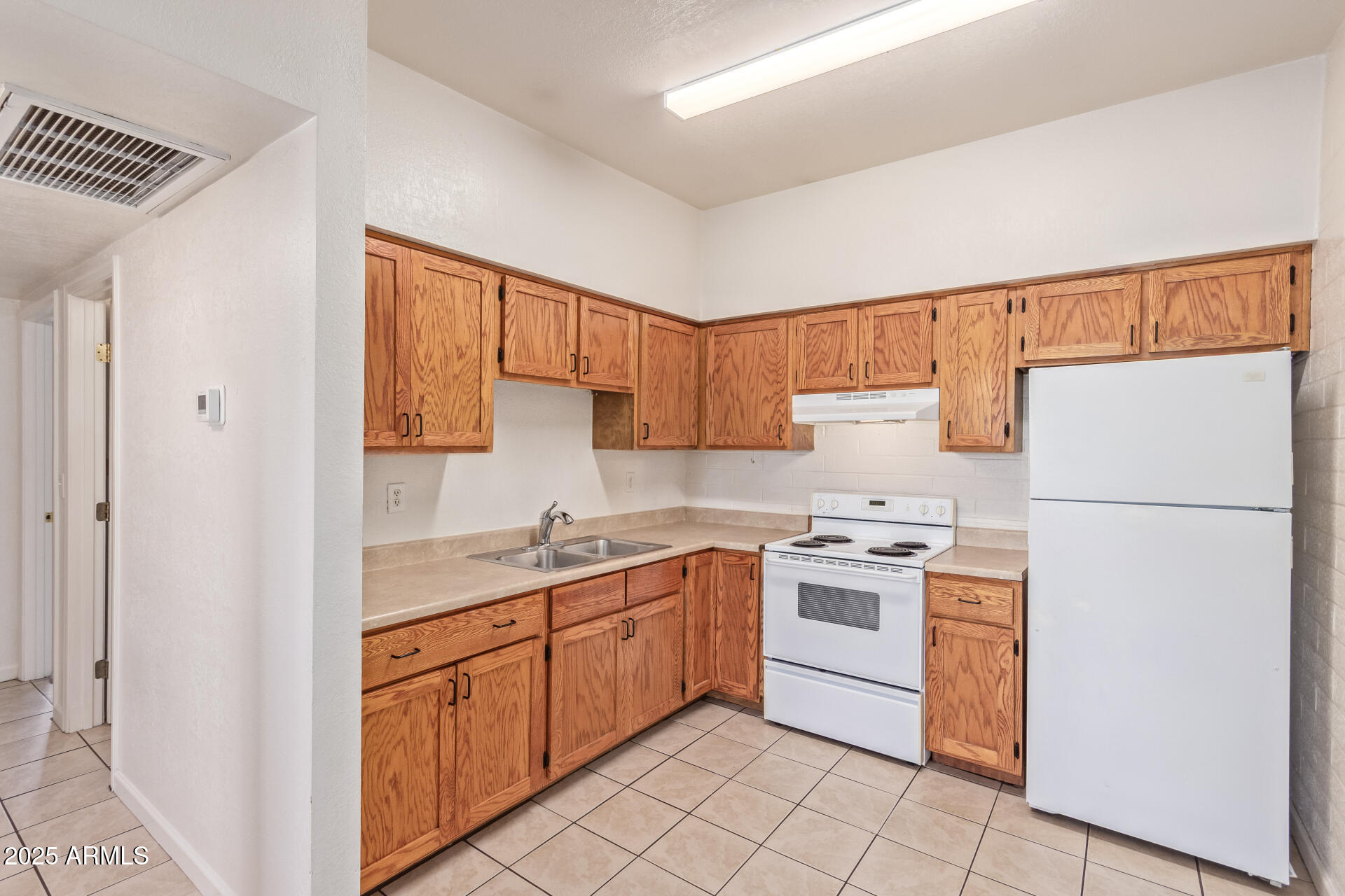 1343 West 3rd Street, Unit 1 Tempe, AZ 85281 - Photo 7 of 20 16-3rd