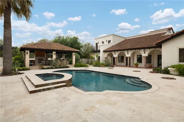 a view of house with outdoor space