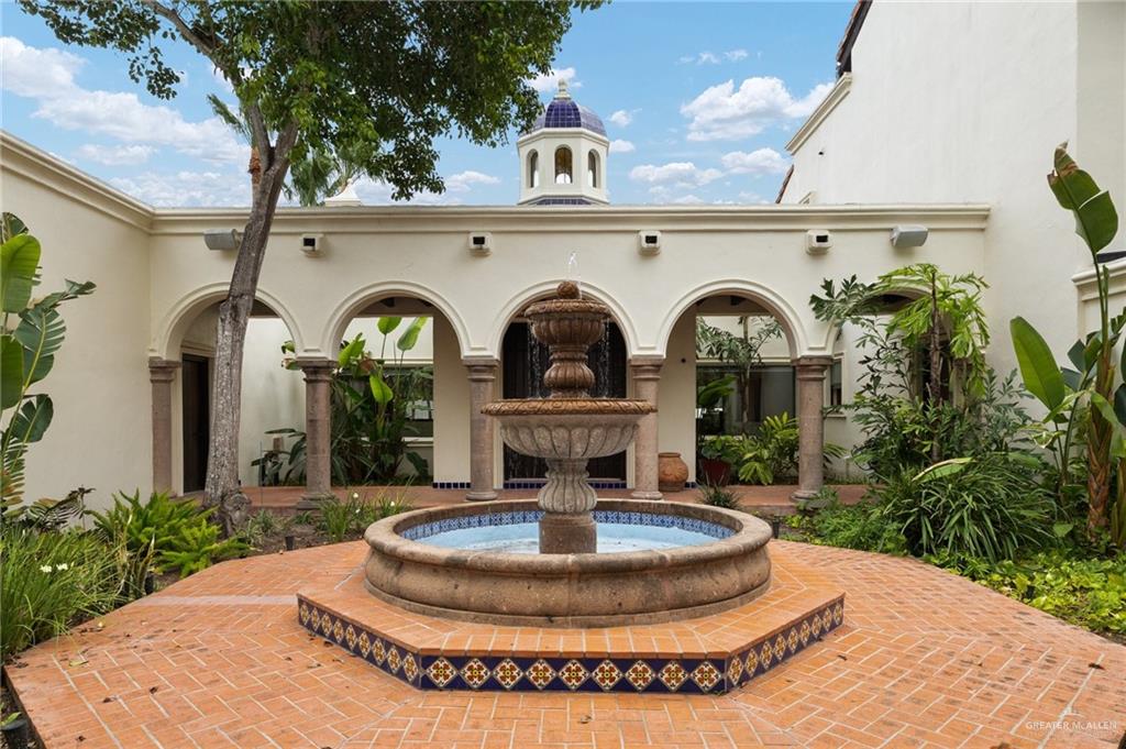 3506 Oak Ridge Lane Mission, TX 78573 - Photo 4 of 45 a view of lobby with garden