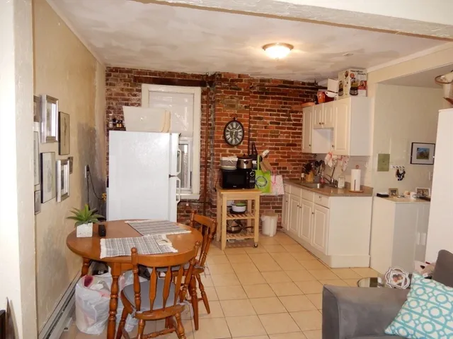 $2,350 | 274 Cambridge, Unit 4, Boston, MA 02114