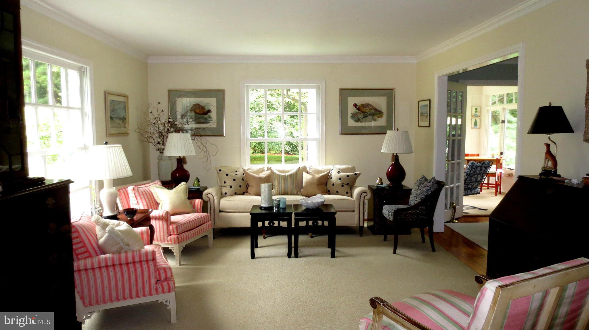 7316 Waverly Island Road Easton, MD 21601 - Photo 15 of 25 Living Room