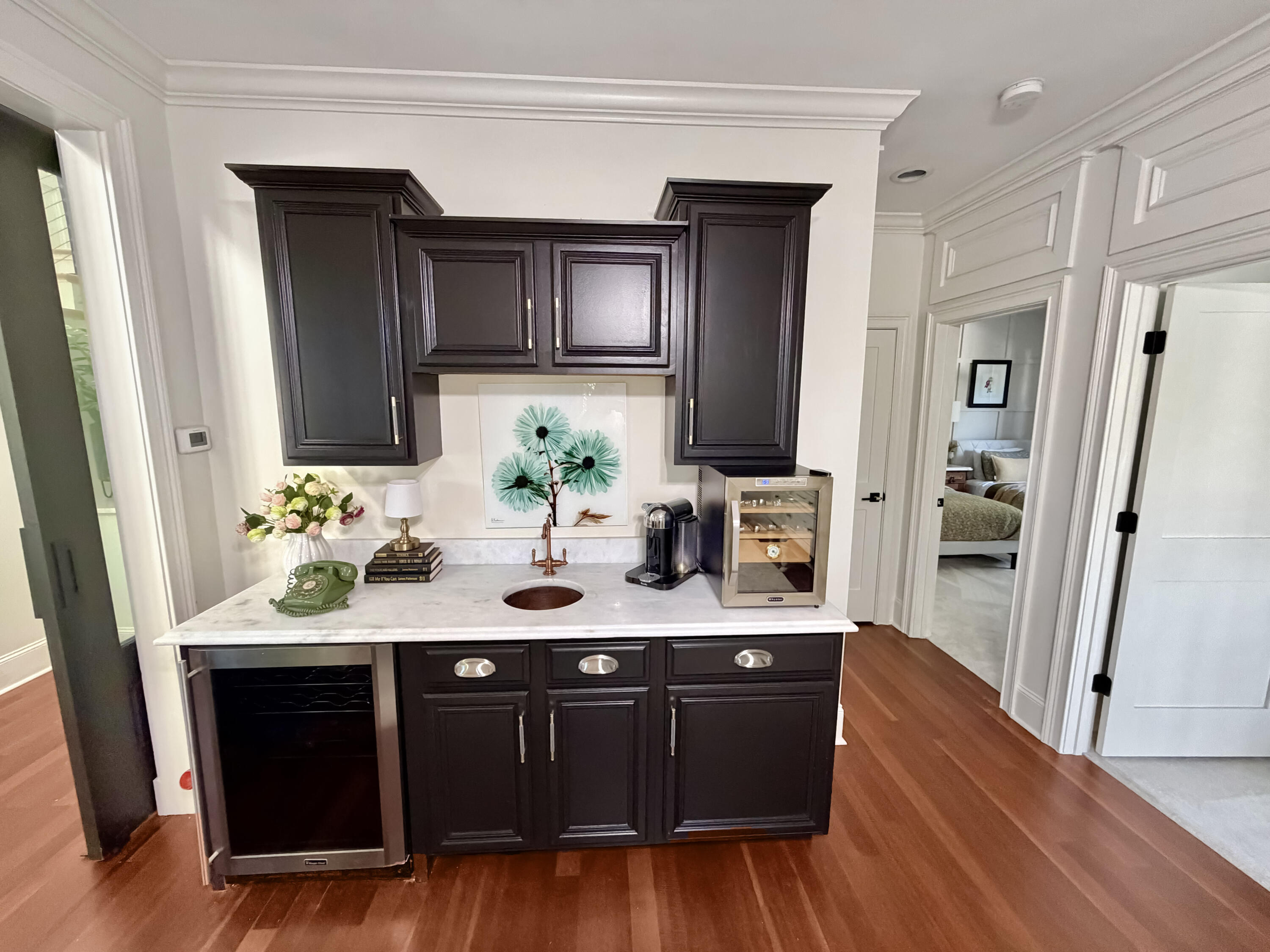 1084 Rivershore Road Charleston, SC 29492 - Photo 63 of 114 1 Wet Bar