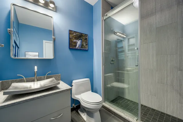 $1,000,000 | 501 North Clinton Street, Unit 903, Chicago, IL 60654