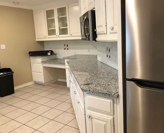 $2,500 | 201 West Brookside Drive, Bryan, TX 77801
