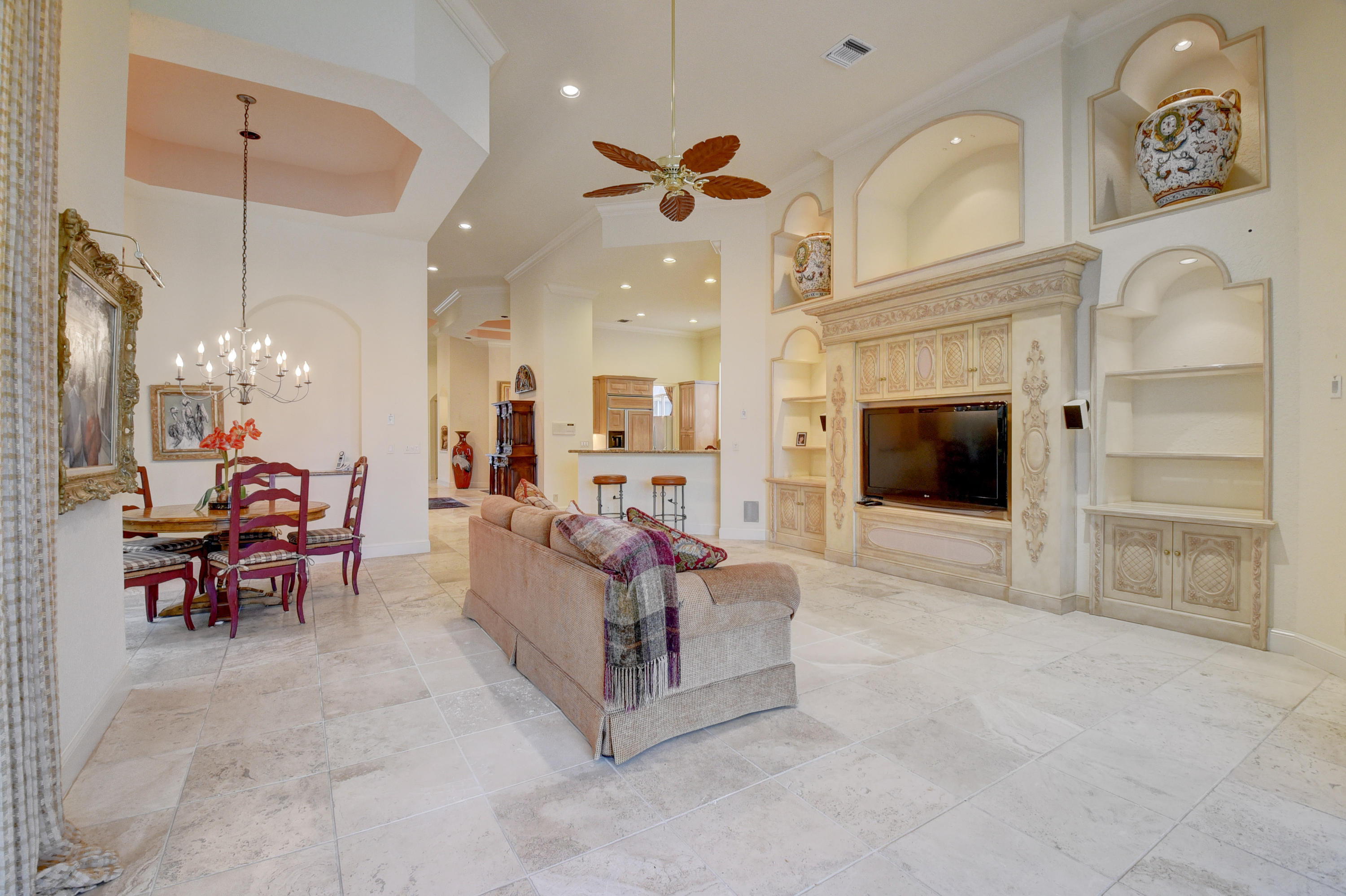 6484 Enclave Way Boca Raton, FL 33496 - Photo 16 of 34 Family Room