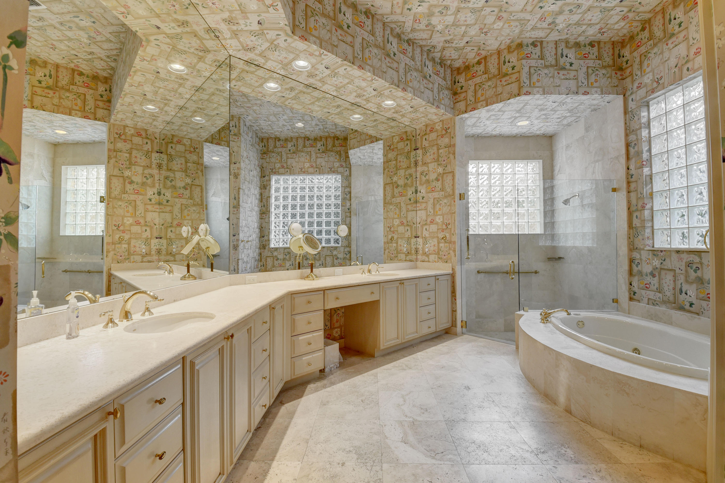 6484 Enclave Way Boca Raton, FL 33496 - Photo 20 of 34 Master Bathroom - 1