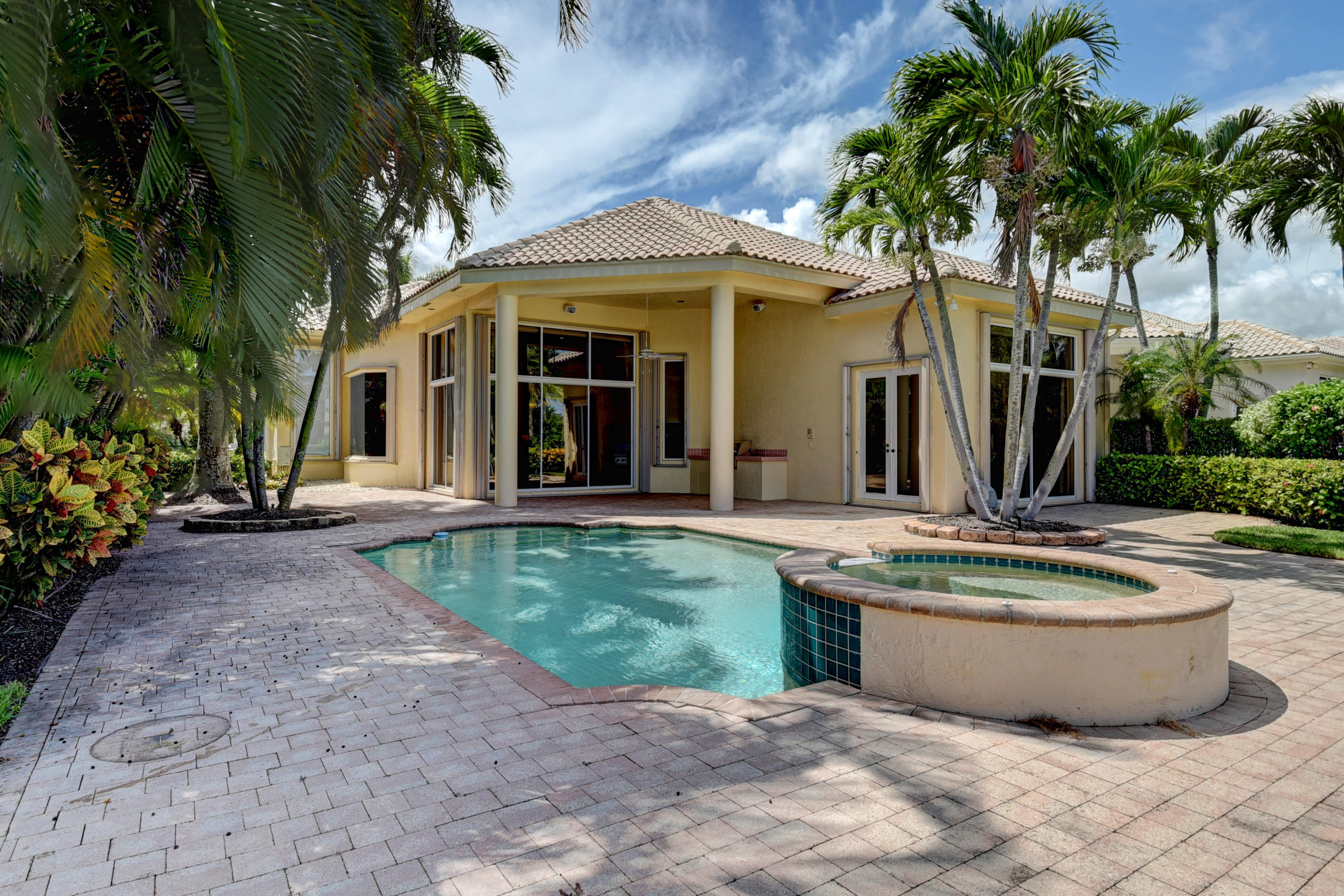 6484 Enclave Way Boca Raton, FL 33496 - Photo 32 of 34 Pool - 4