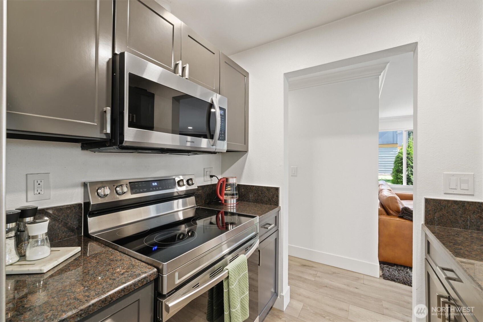 10813 Northeast 147th Lane, Unit N102 Bothell, WA 98011 - Photo 8 of 36