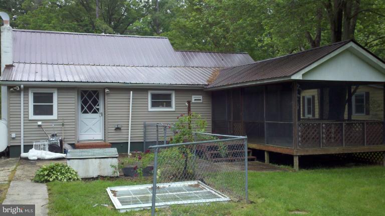 8930 New Road Wittman, MD 21676 - Photo 2 of 2 Exterior (Rear)