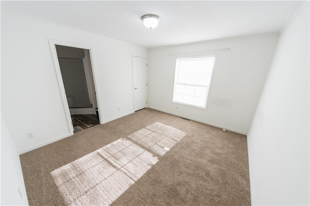 910 Jefferson Road Waynesburg, PA 15370 - Photo 12 of 17 an empty room with a window