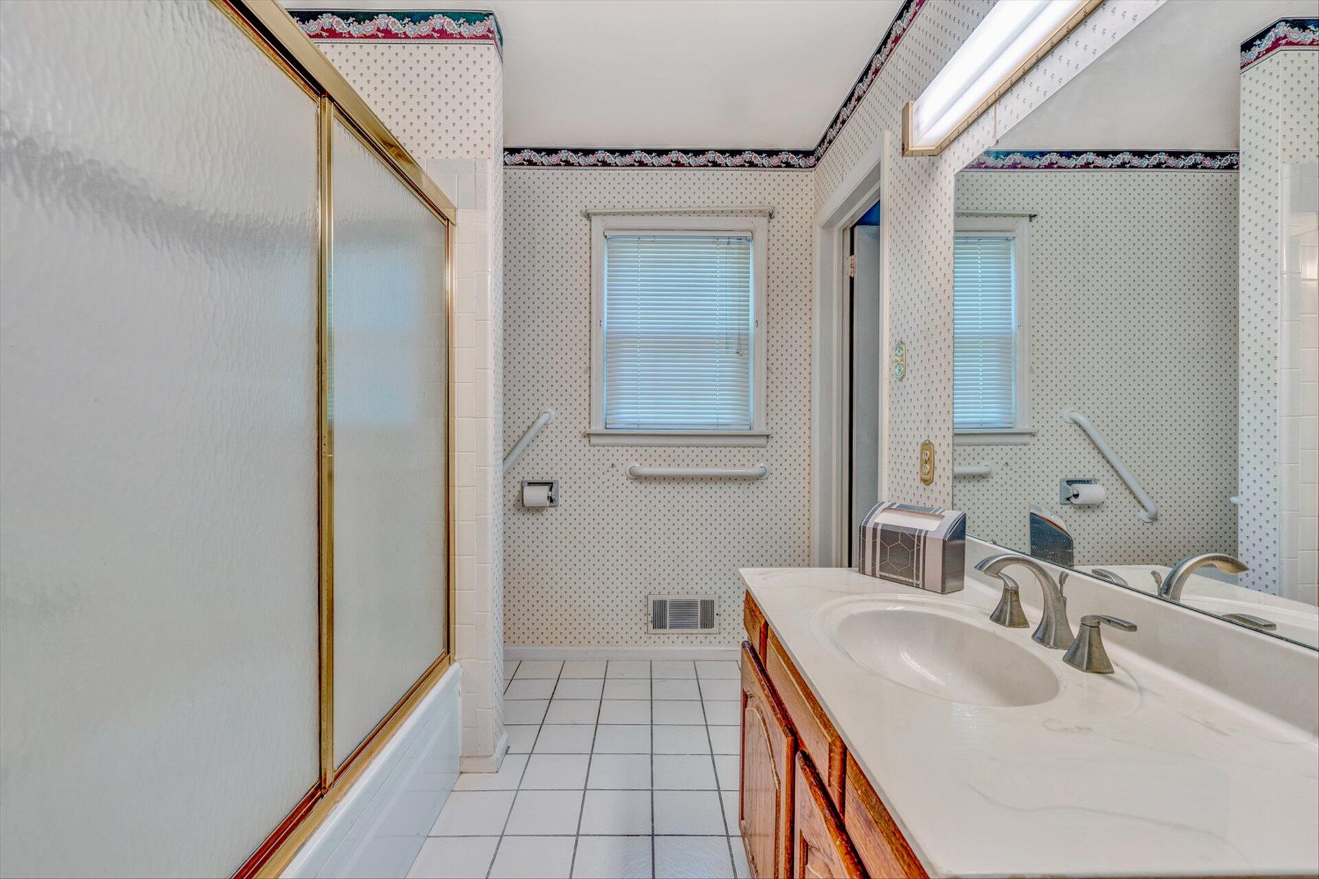 3203 Longhorn Road Roanoke, VA 24018 - Photo 13 of 27 11-DSC1768
