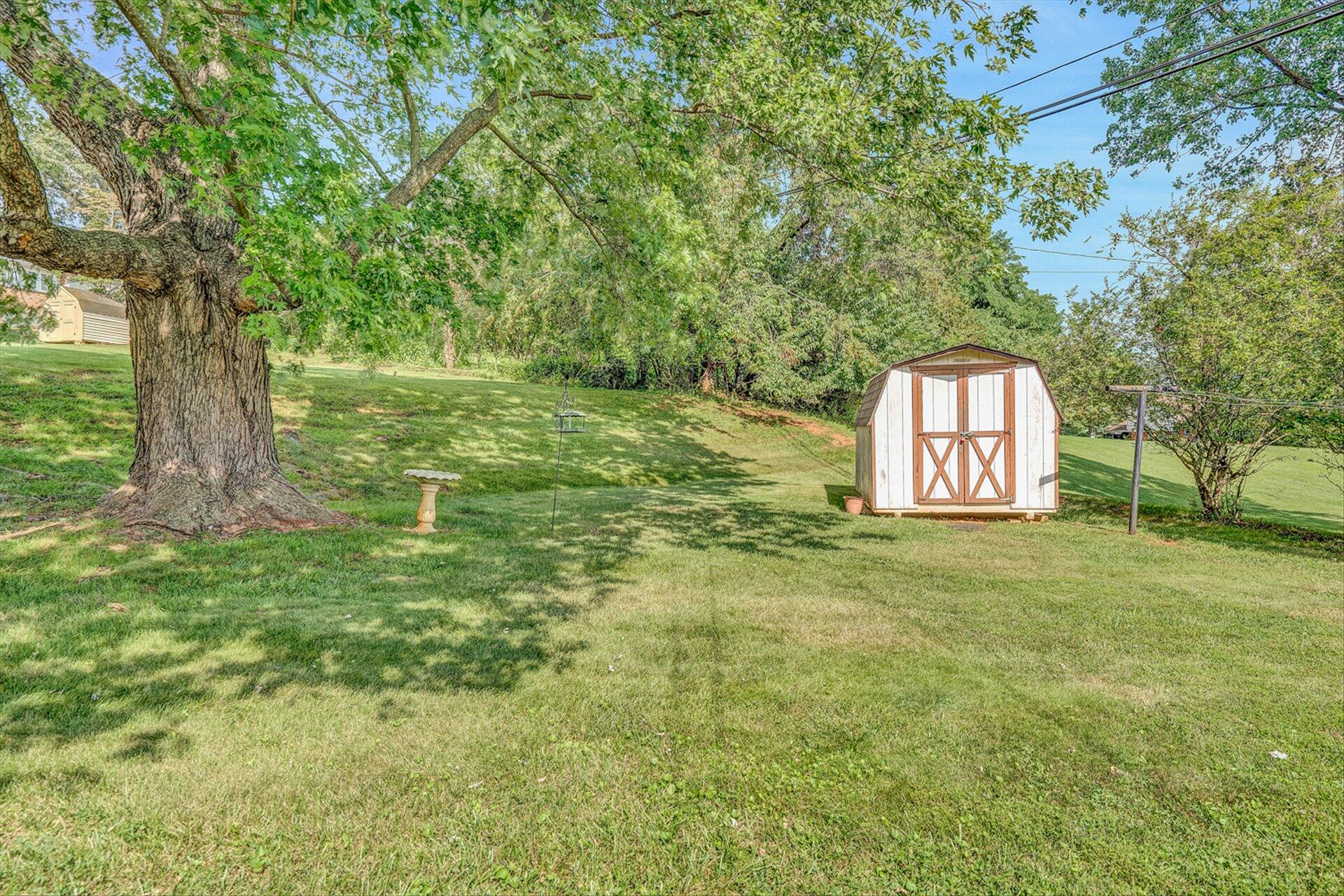 3203 Longhorn Road Roanoke, VA 24018 - Photo 25 of 27 28-DSC1828