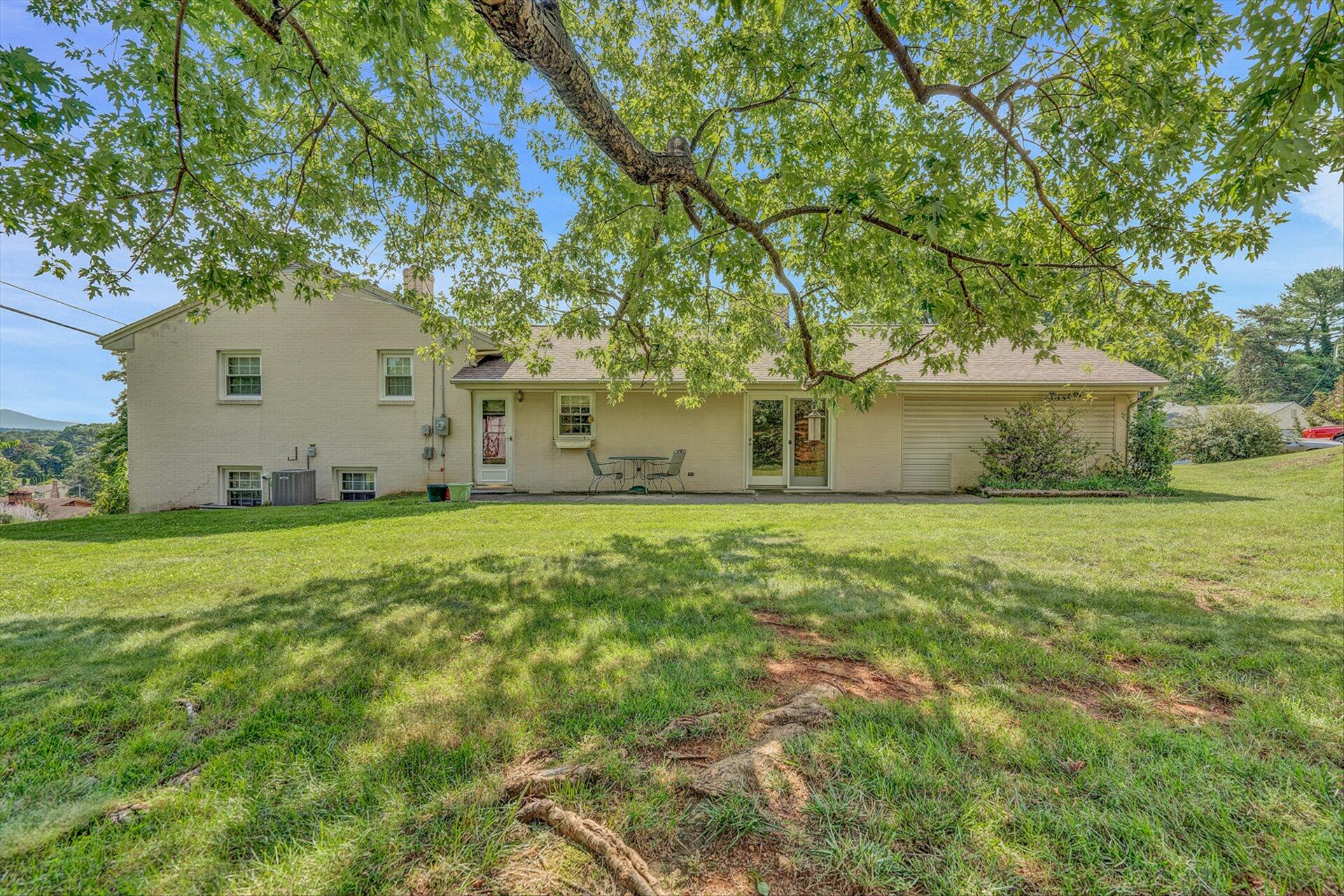 3203 Longhorn Road Roanoke, VA 24018 - Photo 26 of 27 26-DSC1834