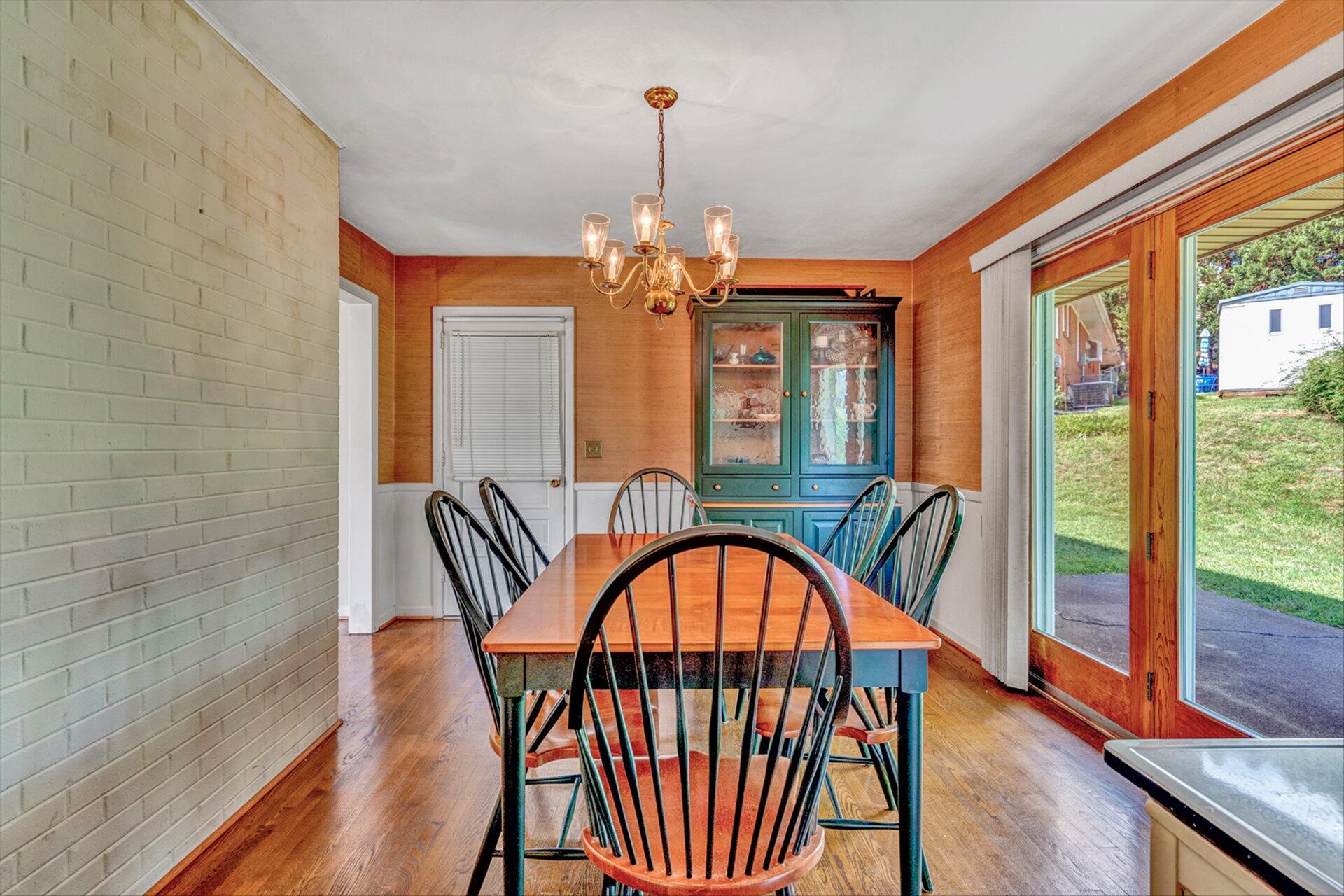 3203 Longhorn Road Roanoke, VA 24018 - Photo 7 of 27 20-DSC1798
