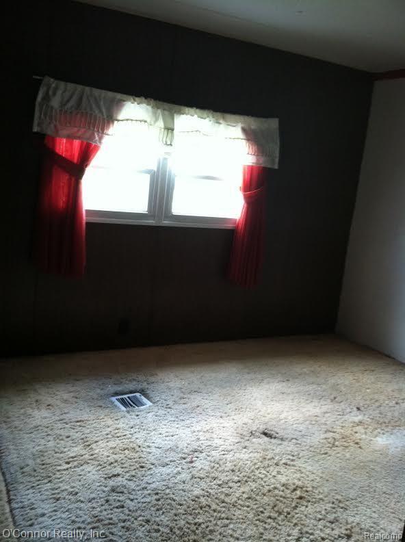 501 Wadhams Road St. Clair, MI 48079 - Photo 8 of 13 501 Wadhams - bedroom.jpg