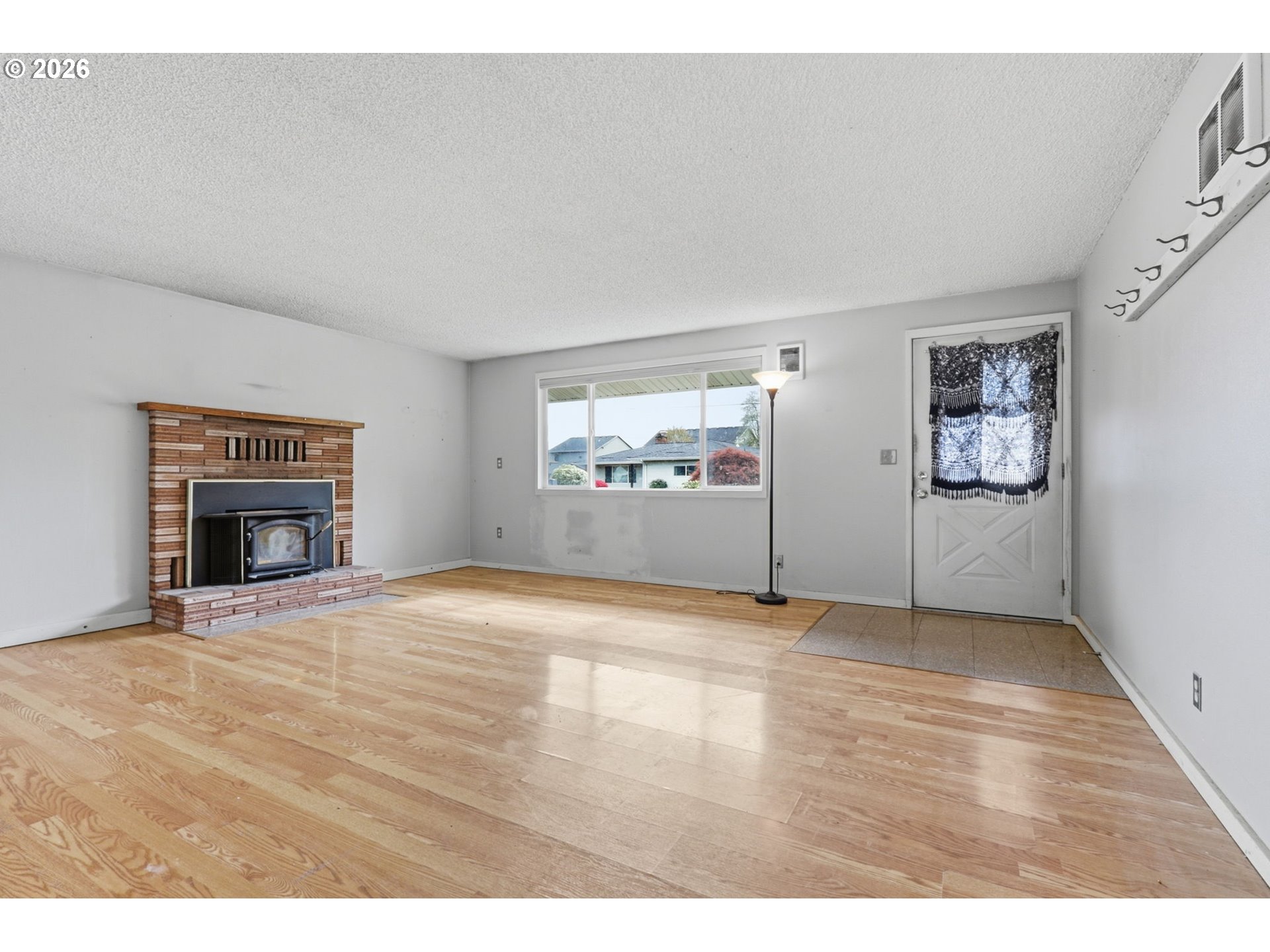51881 Southeast 6th Street Scappoose, OR 97056 - Photo 3 of 27