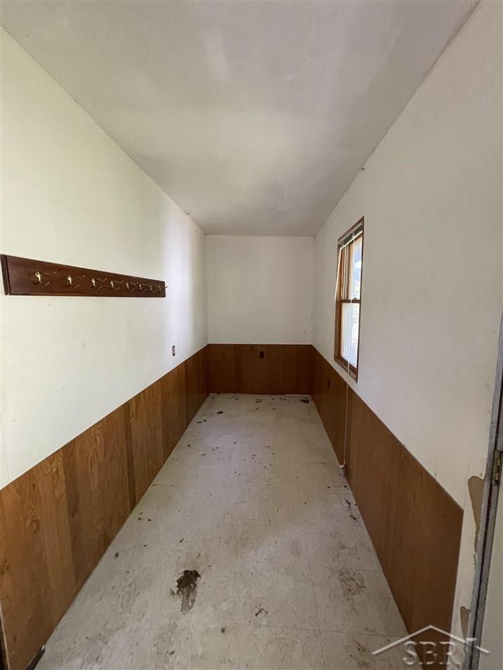 4545 Diener Road Hemlock, MI 48626 - Photo 12 of 14 Mudroom