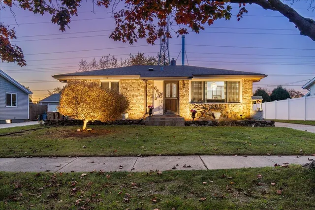 $349,900 | 6800 55th Avenue, Kenosha, WI 53142
