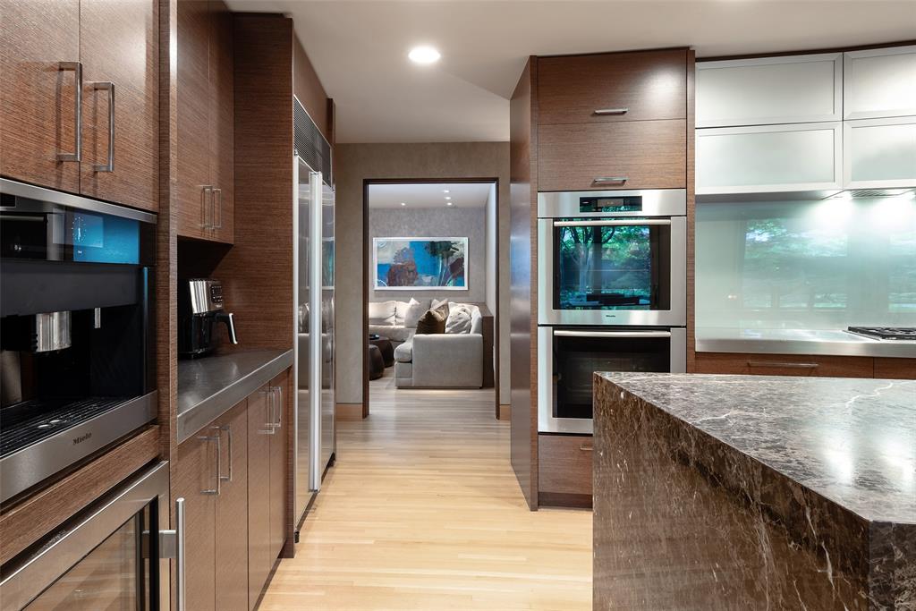 4651 Chapel Hill Road Dallas, TX 75214 - Photo 17 of 34