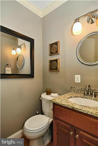 803 Silver Spring Avenue Silver Spring, MD 20910 - Photo 15 of 29 Bath
