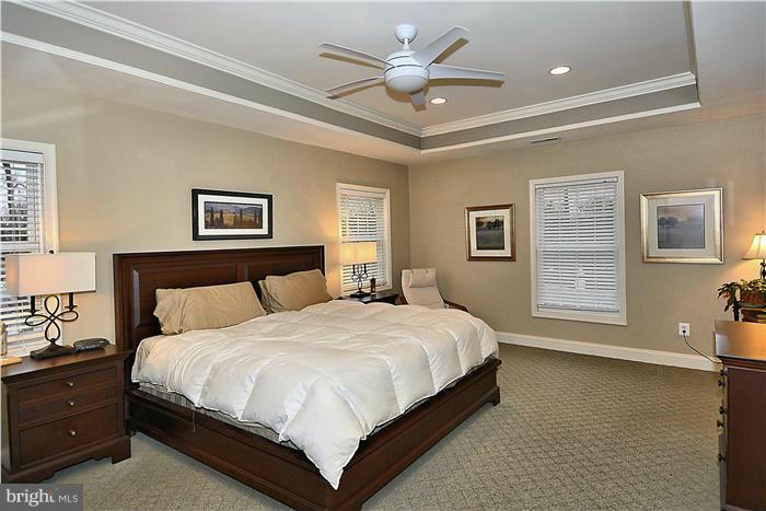 803 Silver Spring Avenue Silver Spring, MD 20910 - Photo 16 of 29 Bedroom (Master)