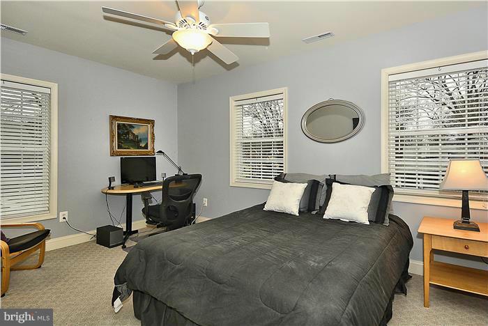 803 Silver Spring Avenue Silver Spring, MD 20910 - Photo 25 of 29 Bedroom