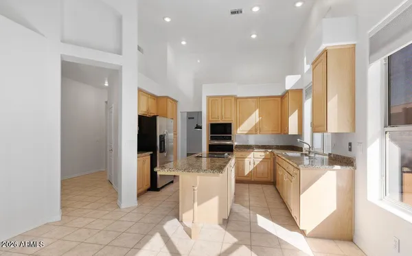 $3,700 | 1617 East Tierra Buena Lane, Phoenix, AZ 85022